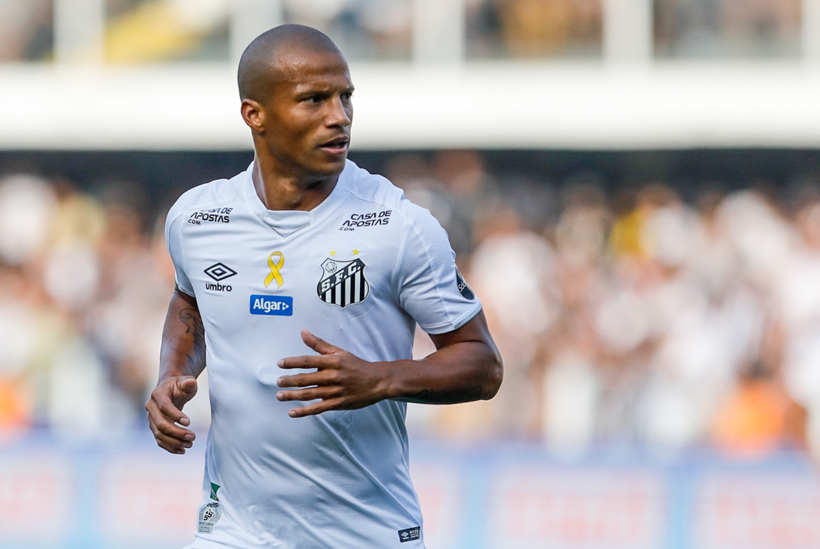 Em busca de reforços, Grêmio monitora Sánchez e pode se beneficiar de crise do Santos
