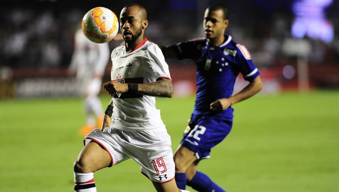 Sem reeditar boas atuações de 2014, Mayke deixa Morumbi chateado