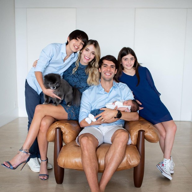 Kaká com a família (Foto: Reprodução/Instagram)