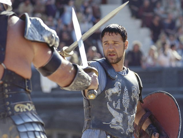 Russel Crowe em cena de Gladiador (2000) (Foto: Reprodução)