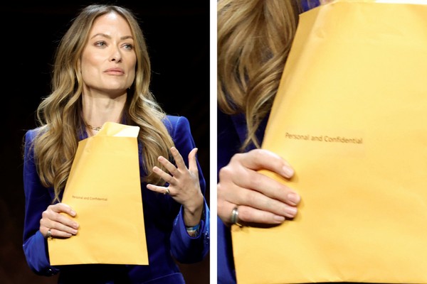 Olivia Wilde segura o envelope enviado pelo ex e ator Jason Sudeikis (Foto: Getty Images)
