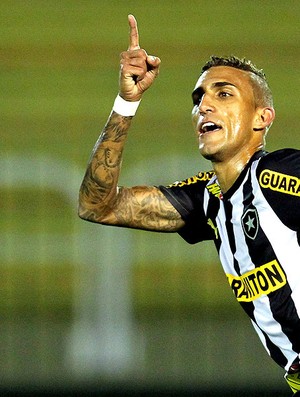 Rafael Marques gol Botafogo jogo Figueirense Copa do Brasil (Foto: Satiro Sodre / SSPress)