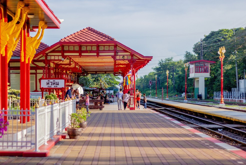 A estação Hua Hin é uma das mais antigas da Tailândia e conta com elementos tradicionais asiáticos — Foto: Pixabay / iamthislove / Creative Commons