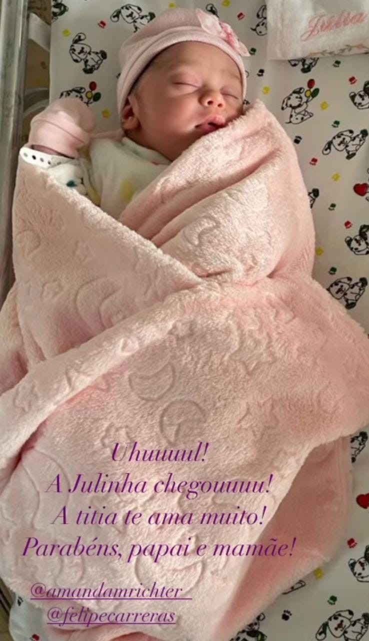Amanda Richter dá à luz primeiro filho  (Foto: Instagram)