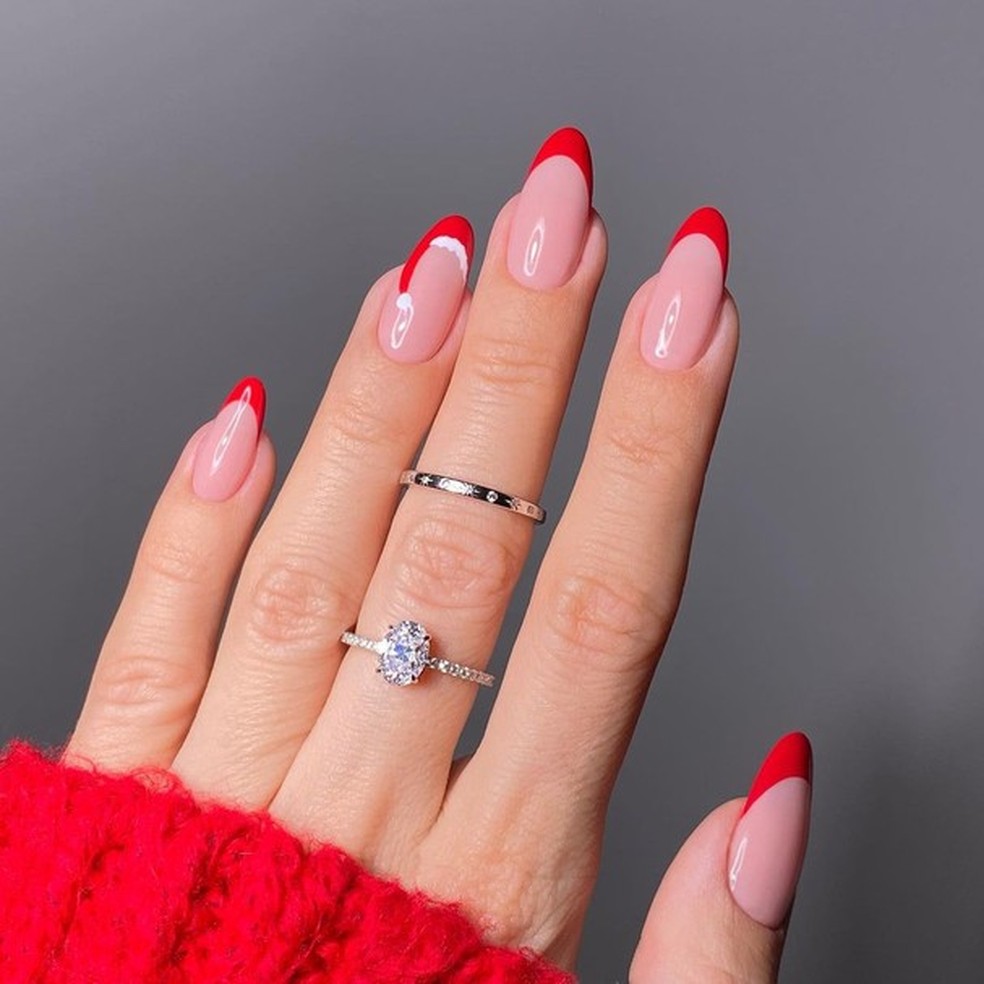 9 nail arts vermelhas perfeitas para o Natal | Unhas | Glamour