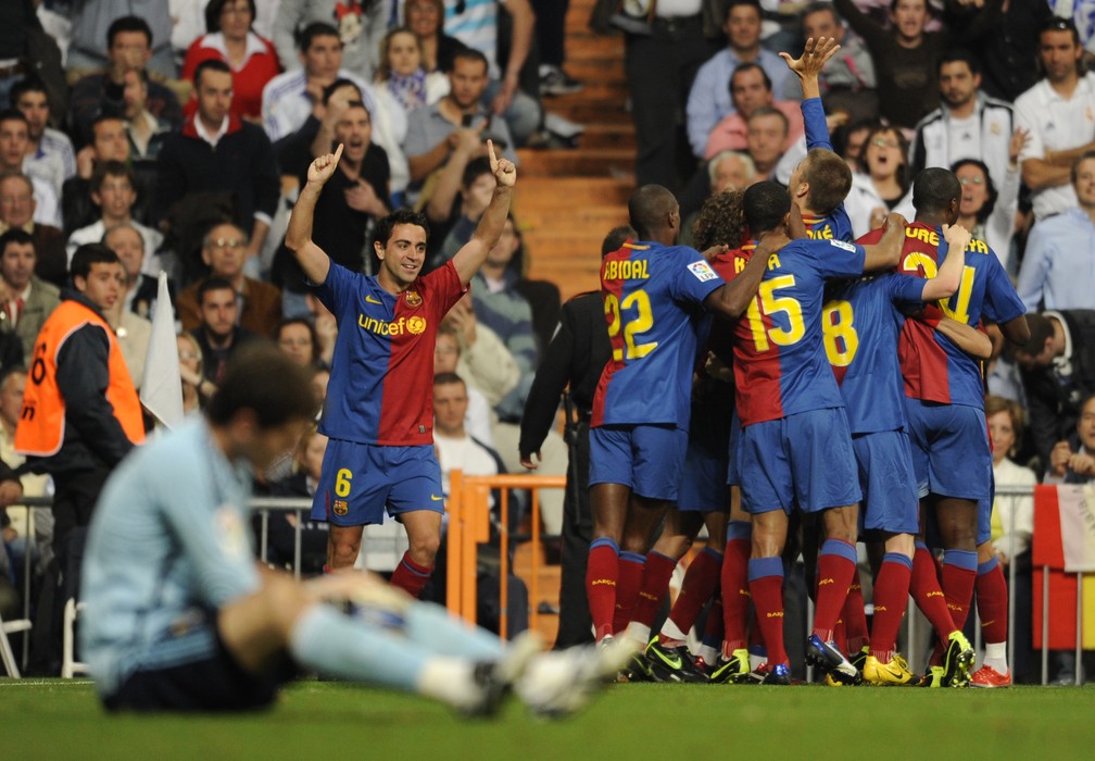 Barcelona de Pep Guardiola goleia o Real Madrid por 6 a 2 em 2009 — Foto: STR / AFP