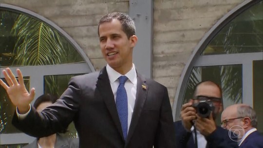 Bolsonaro se reúne com Juan Guaidó no Palácio do Planalto