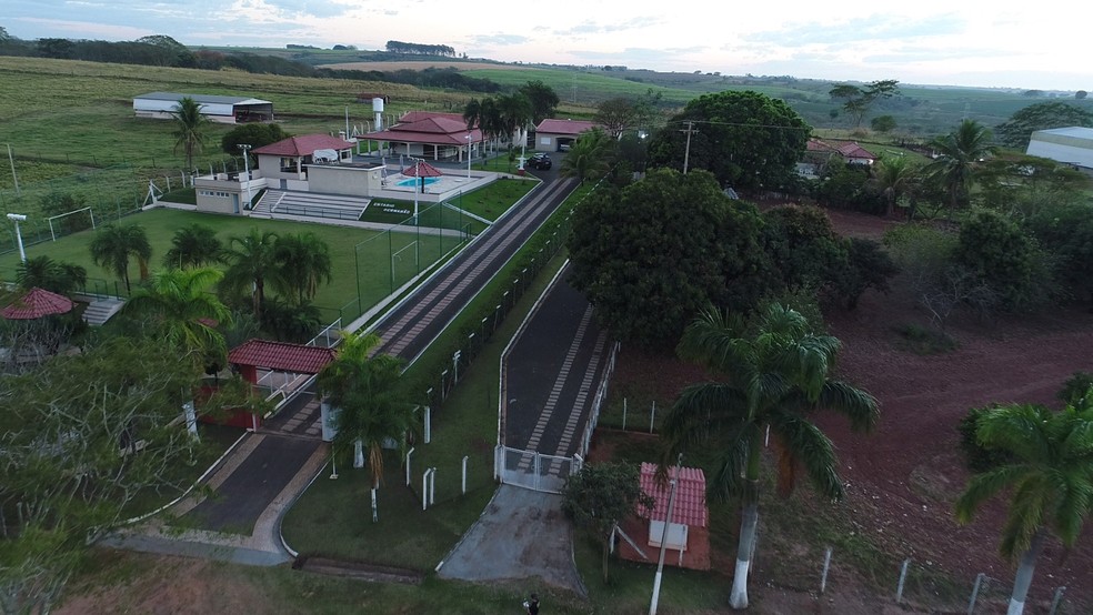 Polícia Federal divulga vídeo de fazenda de José Avelino, o Chinelo, em Clementina  — Foto: Reprodução/Polícia Federal 