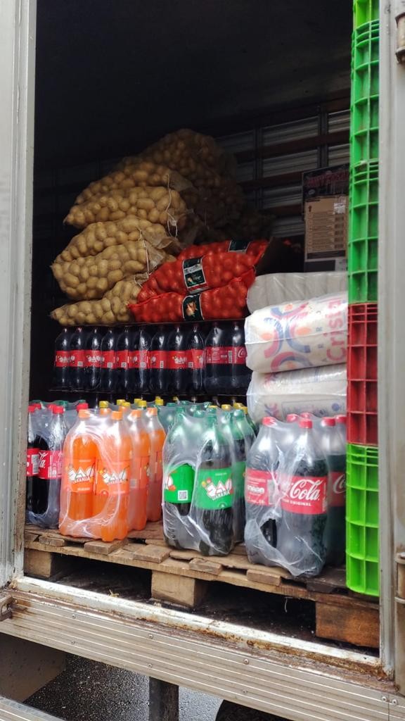Sefa apreende cerveja e refrigerante escondidos no meio de hortifrúti no sudeste do Pará