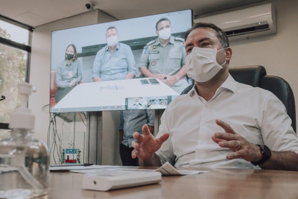 Governador de AL, Renan Filho, em coletiva online para a divulgação da redução do número de assassinatos no estado — Foto: Márcio Ferreira / Agência Alagoas