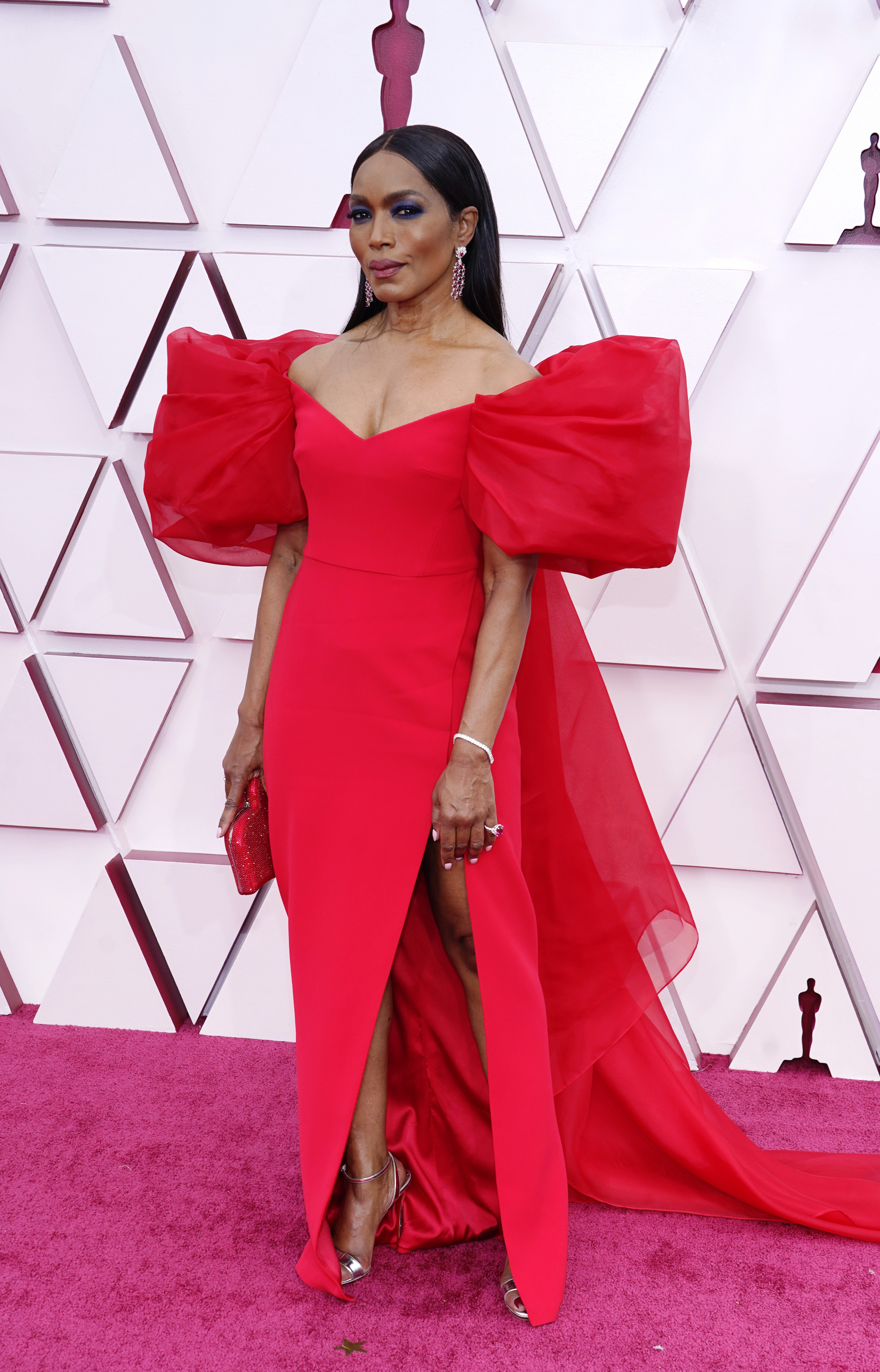 LOS ANGELES, CALIFORNIA – APRIL 25: Angela Bassett attends the 93rd Annual Academy Awards at Union Station on April 25, 2021 in Los Angeles, California. (Photo by Chris Pizzello-Pool/Getty Images) (Foto: Getty Images)
