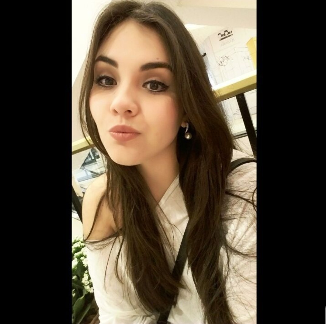 Jovem tetraplégica após 'pegar jacaré' pede ajuda após gastar R$ 90 mil com tratamento