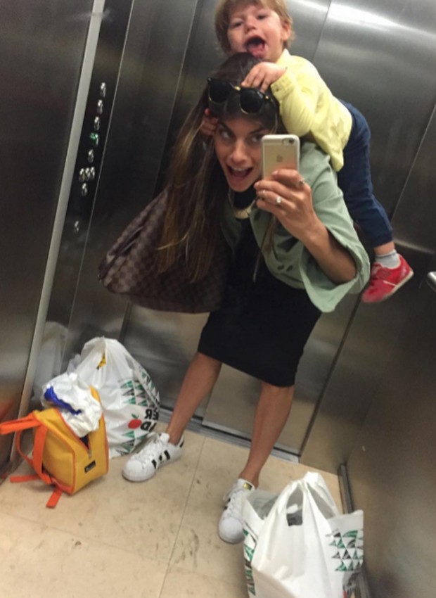 Joana Balaguer e o filho, Martin (Foto: Reprodução/Instagram)
