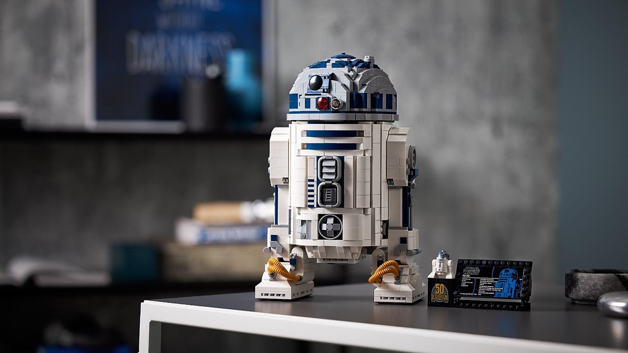 O lego do R2-D2 estará disponível a partir de 1º de maio (Foto: Divulgação / LEGO)