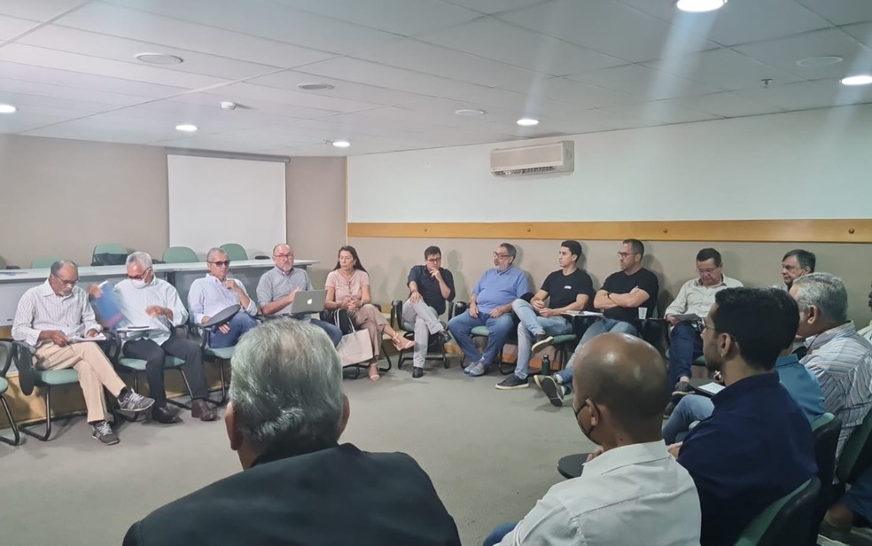 Reunião sobre possibilidade de mudança do circuito Barra-Ondina para a orla da Boca do Rio acontece nesta terça-feira, em Salvador — Foto: Adriana Oliveira/TV Bahia
