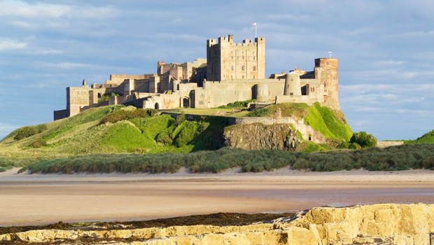 Imagine seu sistema imunológico como se fosse um castelo medieval, com diferentes níveis de proteção contra invasores (Foto: Getty Images via BBC News)