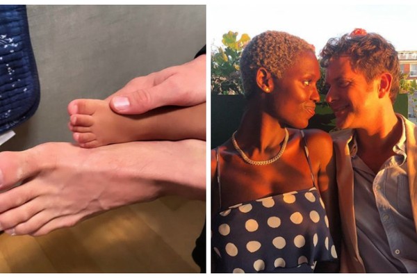 A foto compartilhada pela atriz e modelo Jodie Turner-Smith mostrando o pé de sua filha com o ator Joshua Jackson (Foto: Instagram)