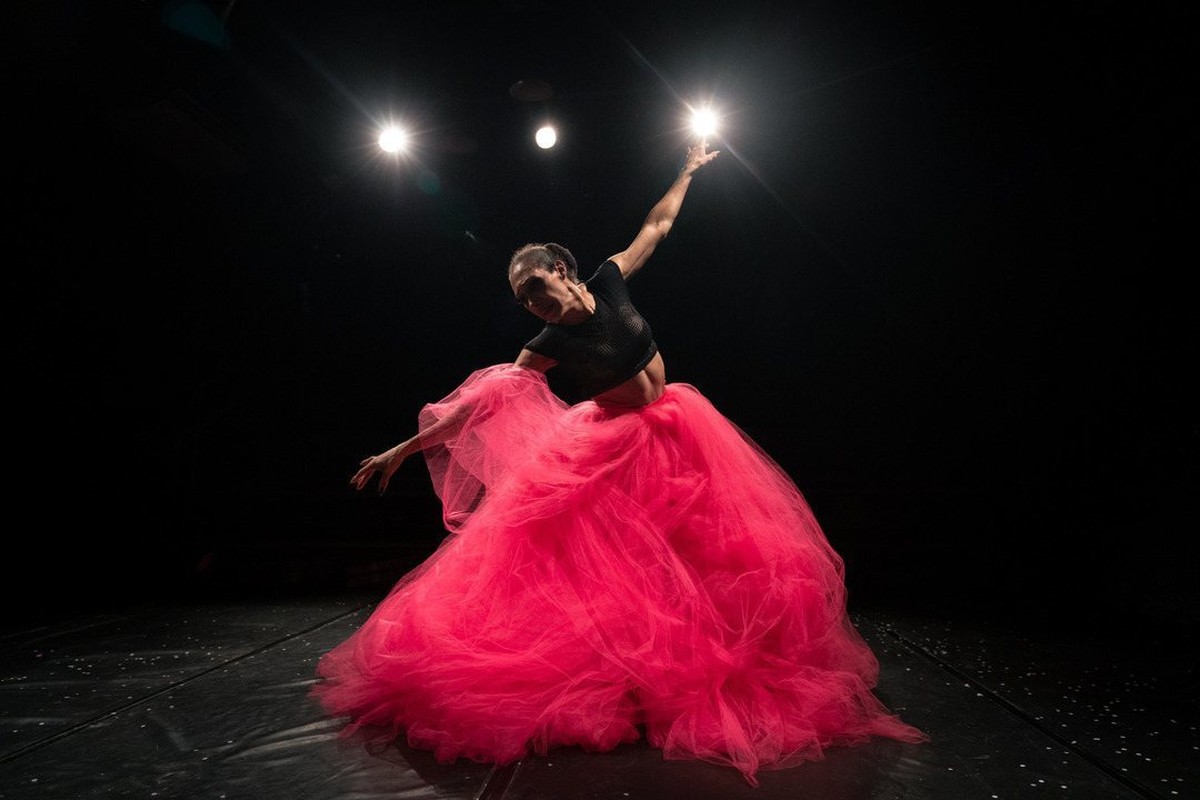 Nem o preconceito ou estatísticas impediram Márcia Dailyn, a 1ª bailarina trans do Theatro Municipal de São Paulo, de sonhar - Globo.com