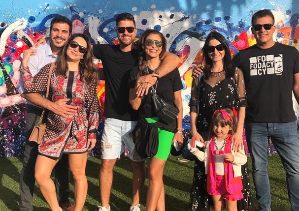 Juliana PAes e Carlos Eduardo Baptista cutem férias em Miami (Foto: Reprodução/Instagram)