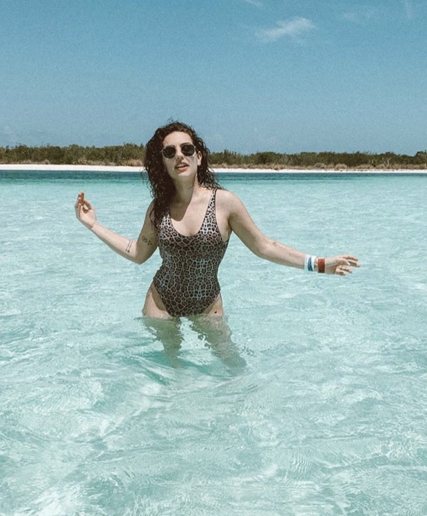 Kéfera mergulha em praia mexicana e abre álbum de fotos engraçadas (Foto: Instagram/ Reprodução)