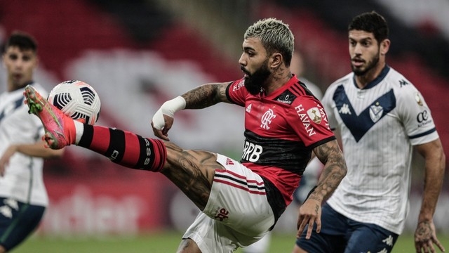 Gabigol durante a última partida do Flamengo da fase de grupos contra o Velez