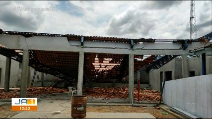 Parte de escola desaba em Santa Fé do Araguaia; acidente aconteceu durante reforma