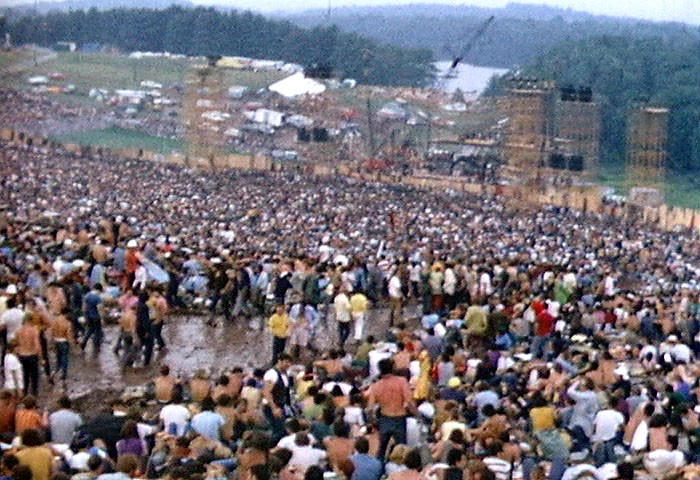Palco de Woodstock na década de 1960 (Foto: Wikimedia/ Derek Redmond and Paul Campbell )