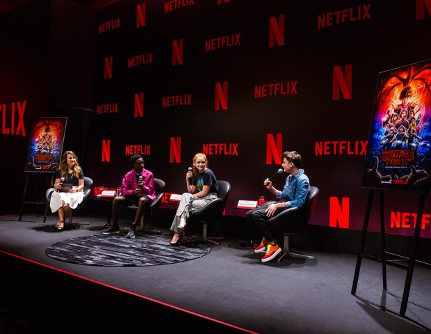 Netflix, Stranger Things Press Conference - December 2018(L-R) Aline Diniz, Caleb Mclaughlin, Sadie Sink and Noah Schnapp (Foto: Gabriel Colombara/Divulgação)