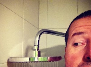 Kevin mostra banheiro de quarto que ficou (Foto: Reprodução Instagram)