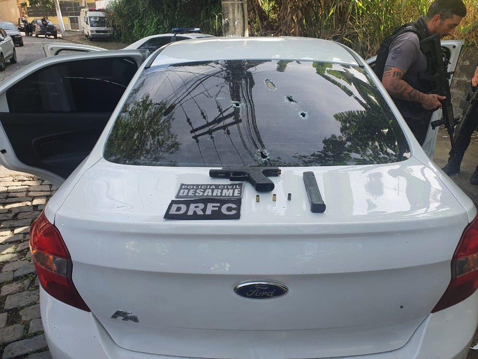 homem e morto e outro acaba preso em acao da policia para impedir roubo na freguesia rio de janeiro g1