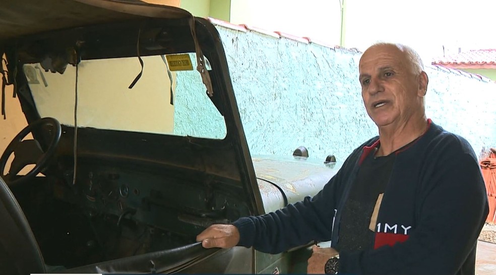 Wagner Rodrigues percorreu o Detran de Indaiatuba e o INSS para tentar comprovar que a mãe está viva — Foto: Vanderlei Duarte/EPTV