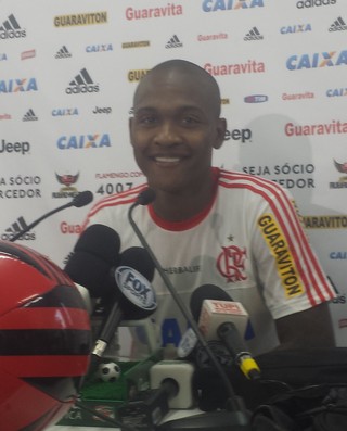 Samir nega fama na internet de boêmio: Não bebo, não vivo na noite