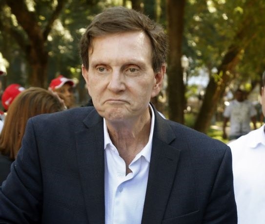 'Cuidando das pessoas': Justi&ccedil;a tira propaganda de Crivella do ar