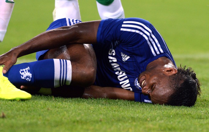 OFF: Lesão pode tirar Drogba dos gramados por até 6 meses, diz jornal