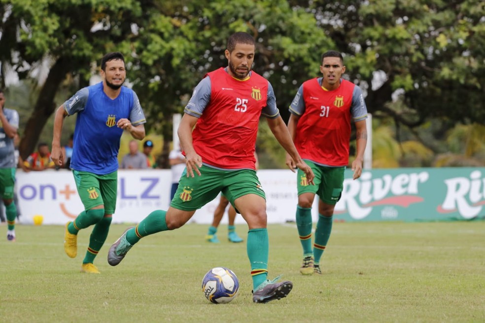 Técnico do Maranhão define duelo contra o Ferroviário nas quartas