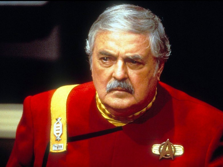 James Doohan (1920-2005) em cena de uma das séries da franquia Star Trek (Foto: Reprodução)