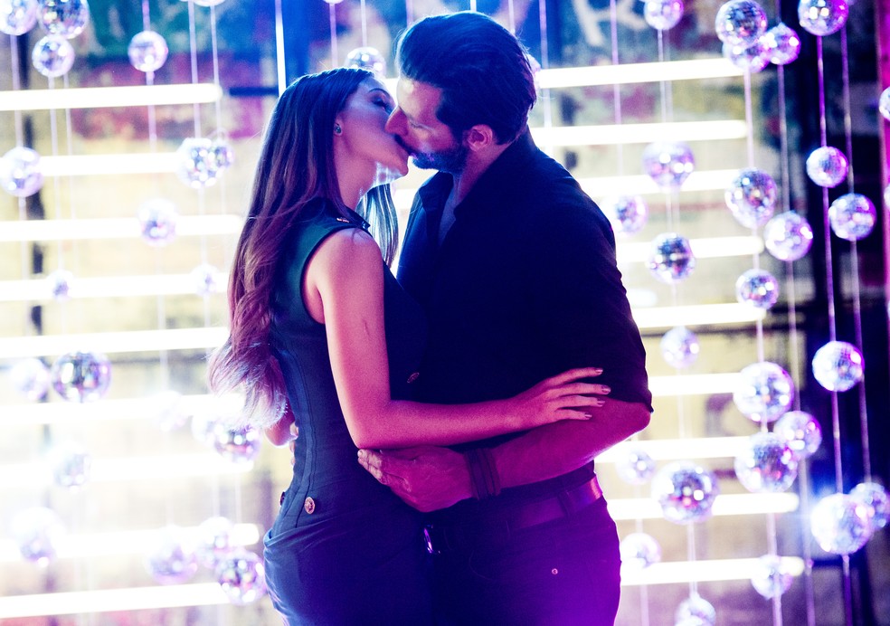 Eliza Consegue Realizar Prova E Dar Beijao No Ator Henri Castelli Vem Por Ai Gshow ator henri castelli