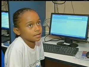 Estudante sabe da importância de estudar informática em projeto de Axixá do Tocantins (Foto: Reprodução/TV Anhanguera)