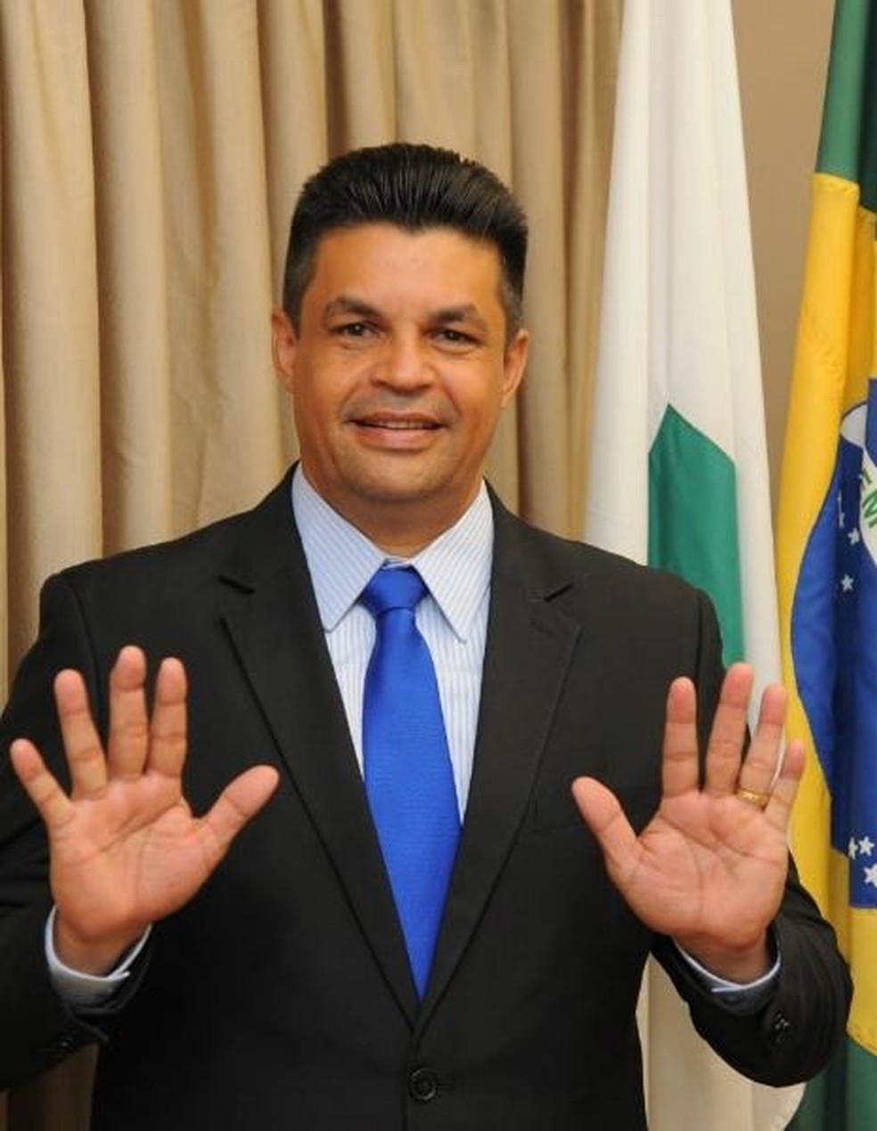 Manuel Marcos e Dra Juliana foram presos pela PF nesta terça-feira (11)_ — Foto: Arquivo pessoal