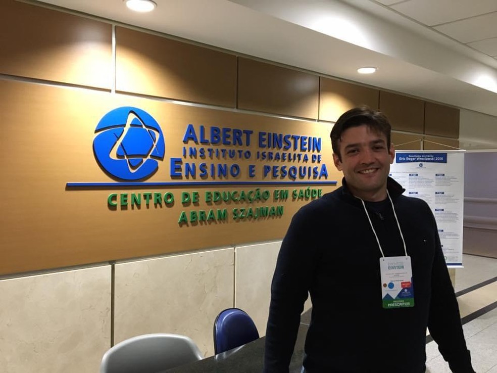 O médico cardiologista Marcos Petyk Sereja, de 34 anos, se formou na Argentina e revalidou o diploma no Brasil — Foto: Arquivo pessoal 