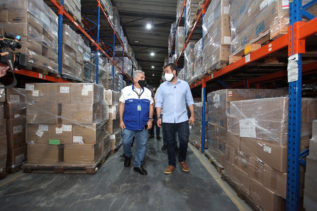 Quatro medicamentos do 'kit intubação' estão zerados no estoque da secretaria de Saúde do RJ, diz documento | Rio de Janeiro | G1