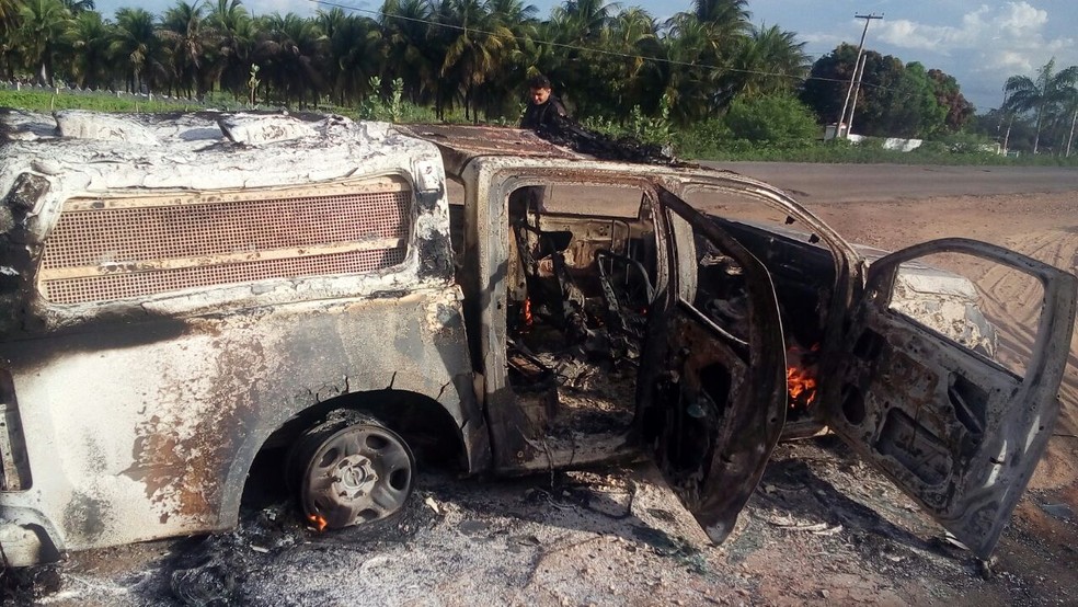 NinguÃ©m ficou ferido apÃ³s viatura pegar fogo em Assu (Foto: DivulgaÃ§Ã£o/PM)