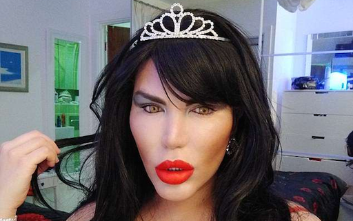 Pai Bilionario De Ken Humano Ameaca Deserda Lo Se Ele Se Vestir De Mulher Novamente Monet Celebridades
