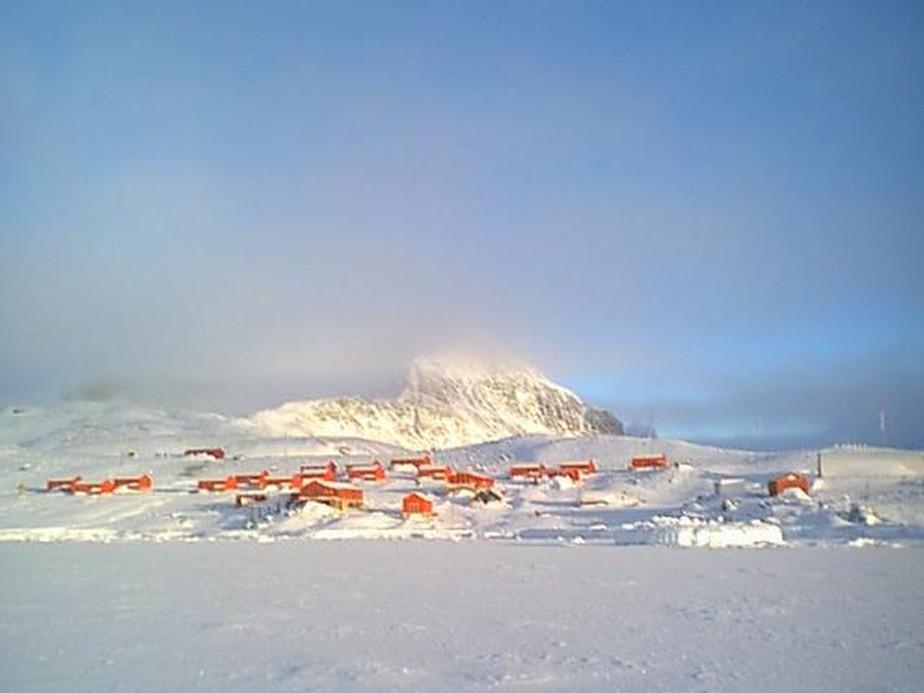 A base de pesquisa argentina, Esperanza, no extremo norte da Antártica
