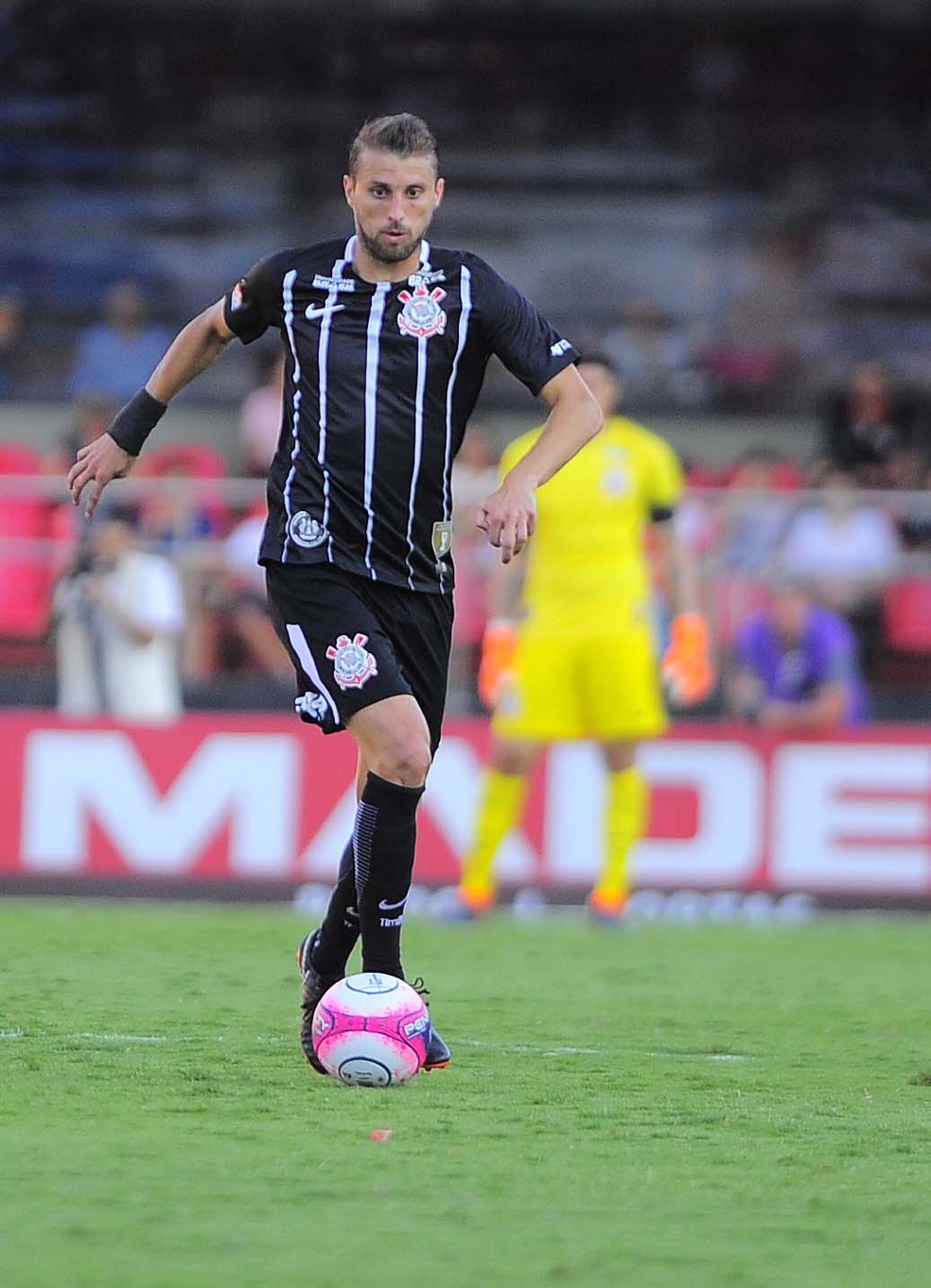 Após receber proposta, Henrique renova contrato com o Corinthians até o fim  de 2020 | corinthians | Globoesporte