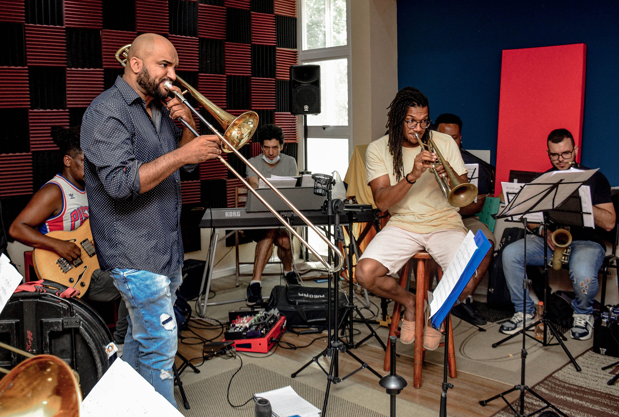 Trombonista Jorginho Neto apresenta big band inclusiva formada com jovens músicos da periferia paulista