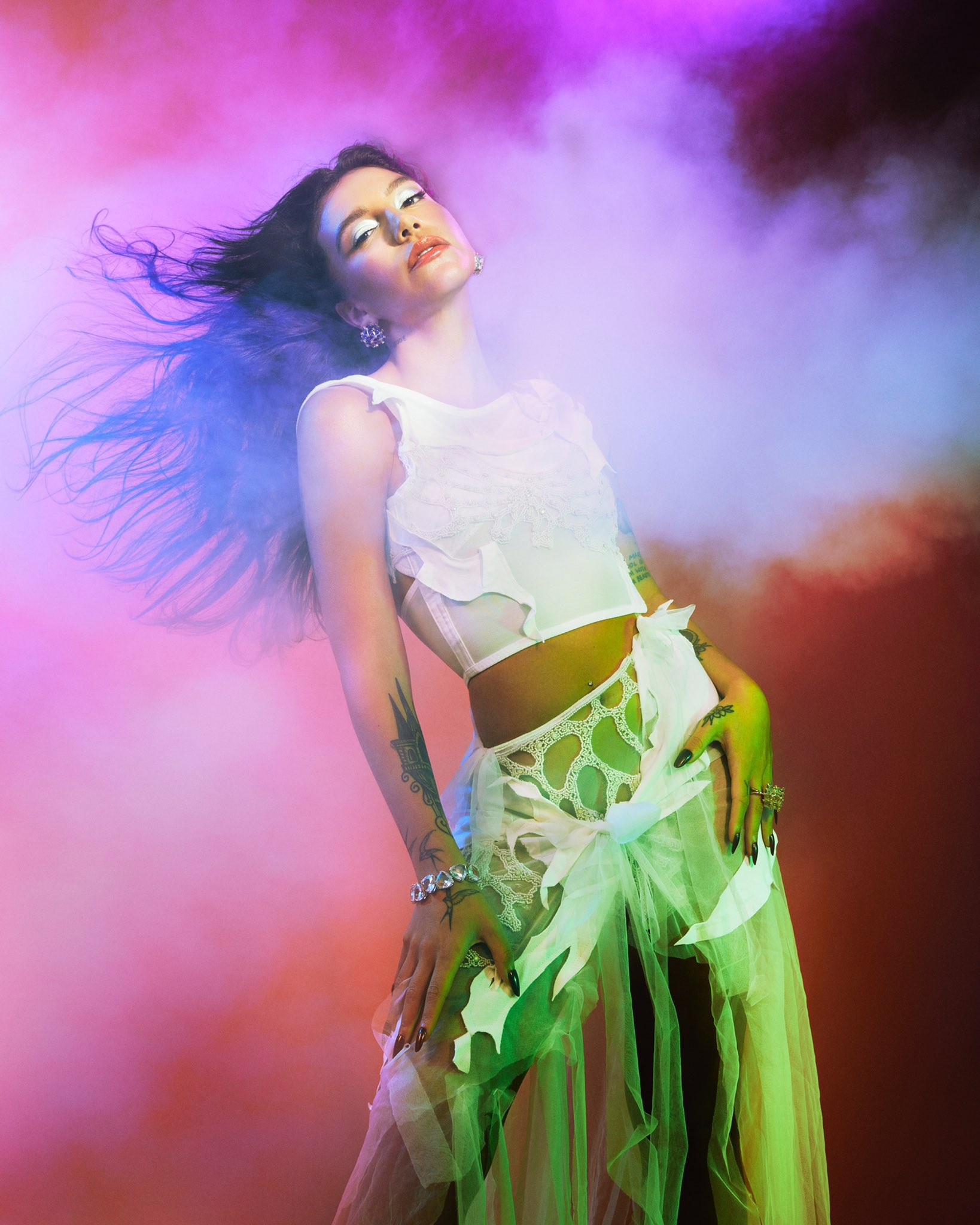 Priscilla Alcantara lança música gravada com Emicida para o álbum em que se converteu ao pop