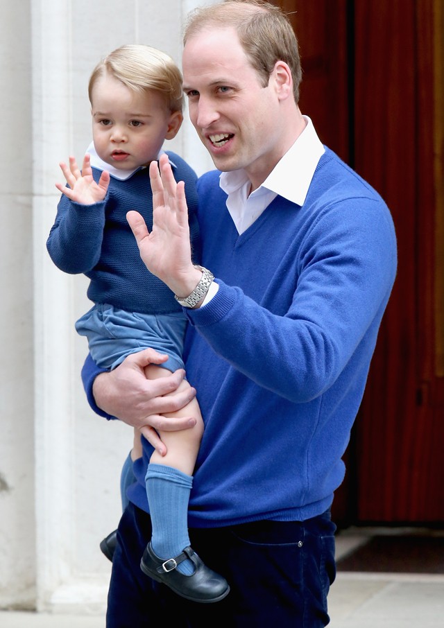 William foi fotografado com o filho, George, chegando ao hospital onde Kate Middleton deu à luz (Foto: Getty Images)