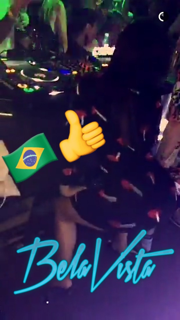 Diplo e Anitta em festa em SP (Foto: Reprodução / Snapchat)