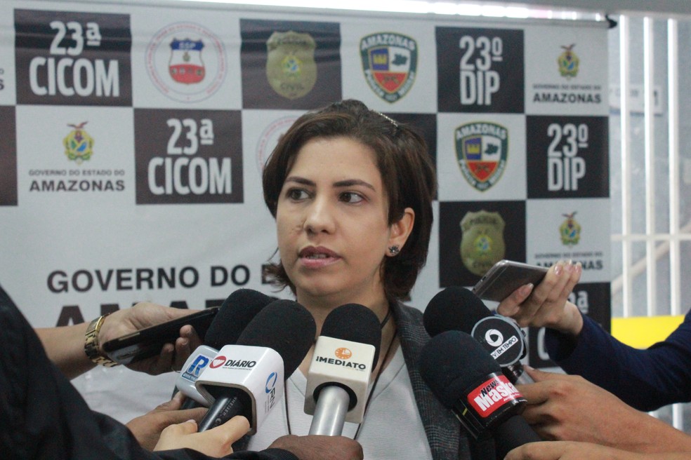 Delegada do 23Â° DIP, Deborah Souza (Foto: Eliana Nascimento/G1 AM)